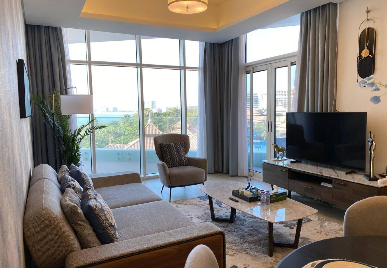 Apartment in Dubai - Stunning Sea-facing Apartment in Palm Jumeirah  Apartment in Dubai - Stunning Sea-facing Apartment in Palm Jumeirah