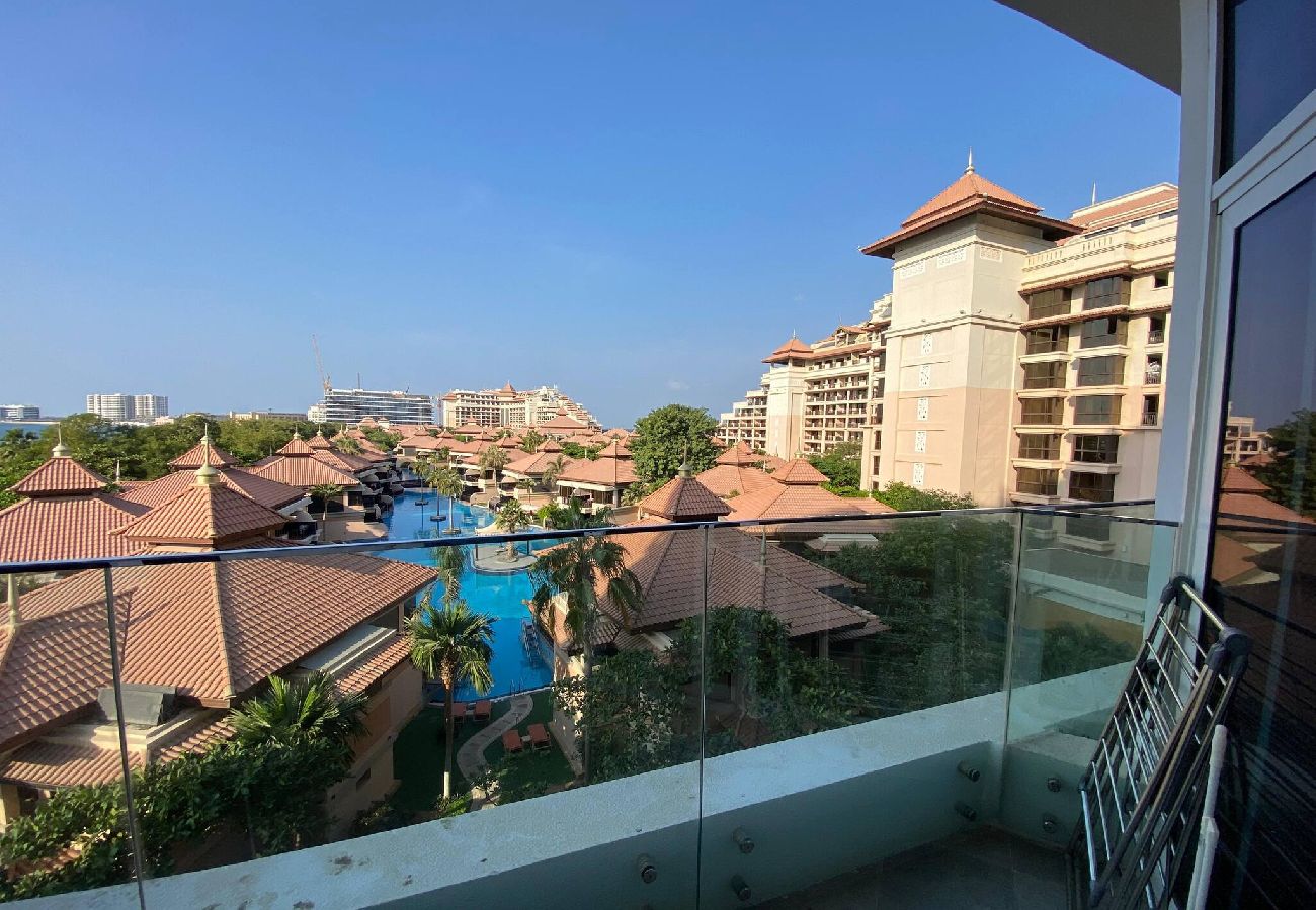 Apartment in Dubai - Stunning Sea-facing Apartment in Palm Jumeirah  Apartment in Dubai - Stunning Sea-facing Apartment in Palm Jumeirah