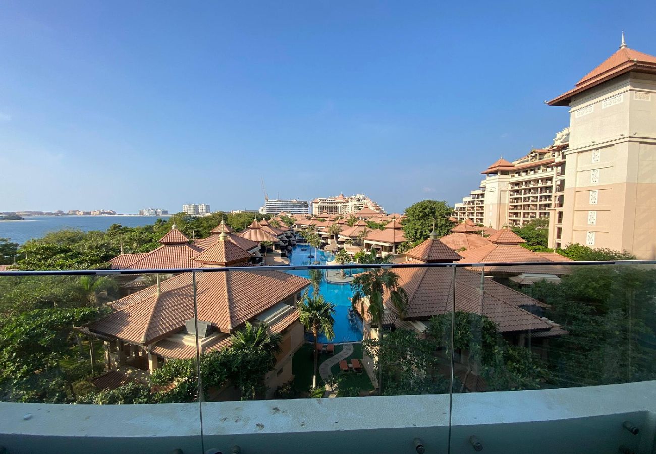 Apartment in Dubai - Stunning Sea-facing Apartment in Palm Jumeirah  Apartment in Dubai - Stunning Sea-facing Apartment in Palm Jumeirah
