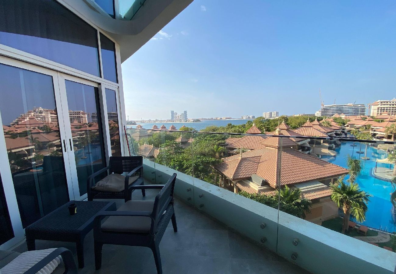 Apartment in Dubai - Stunning Sea-facing Apartment in Palm Jumeirah  Apartment in Dubai - Stunning Sea-facing Apartment in Palm Jumeirah