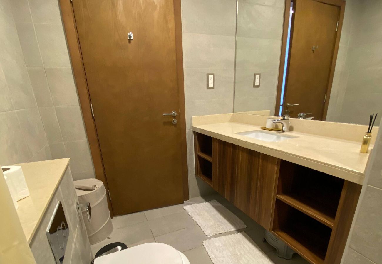 Apartment in Dubai - Stunning Sea-facing Apartment in Palm Jumeirah  Apartment in Dubai - Stunning Sea-facing Apartment in Palm Jumeirah