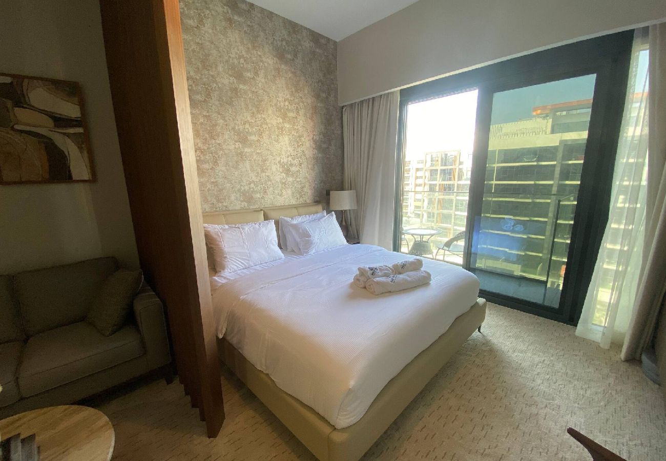 Studio in Dubai - Largest Studio Apartment near Downtown 