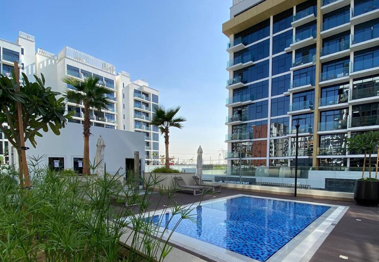 Studio in Dubai - Largest Studio Apartment near Downtown 