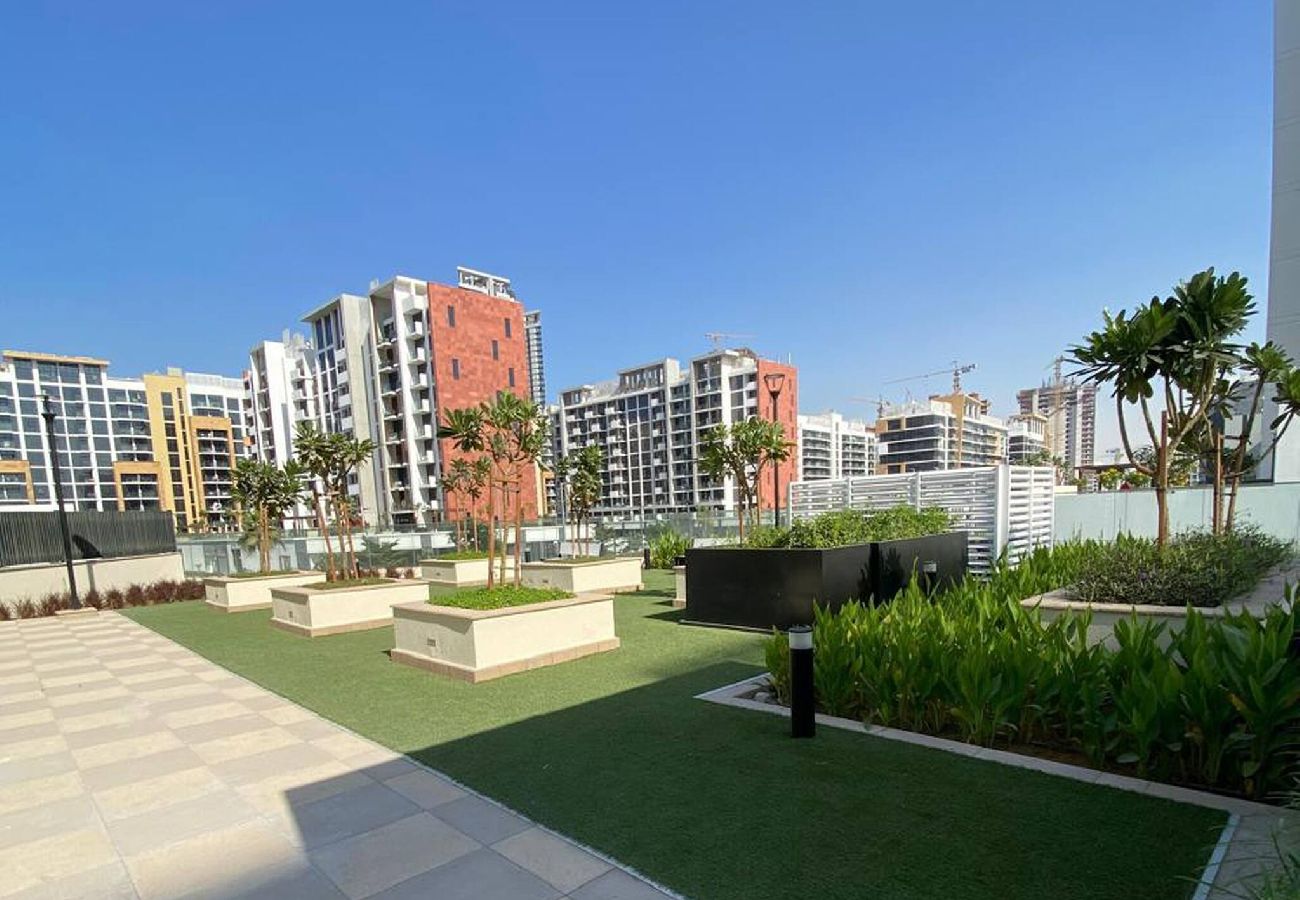 Studio in Dubai - Largest Studio Apartment near Downtown 