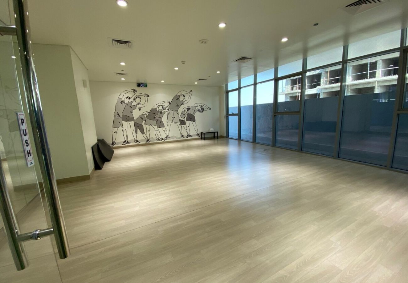 Studio in Dubai - Furnished studio apartment next to metro