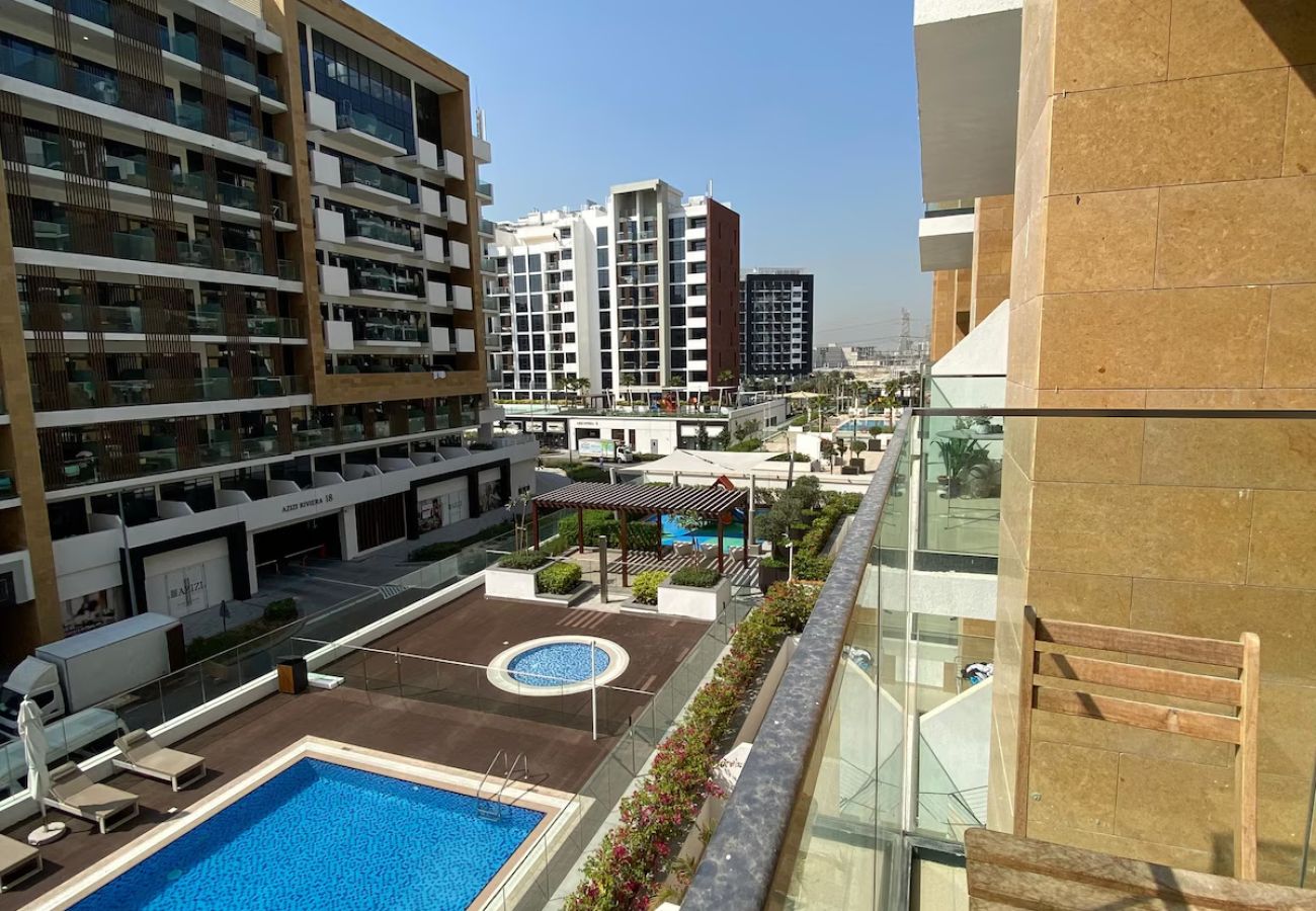 Studio in Dubai - Stylish studio with Pool and Gym access.