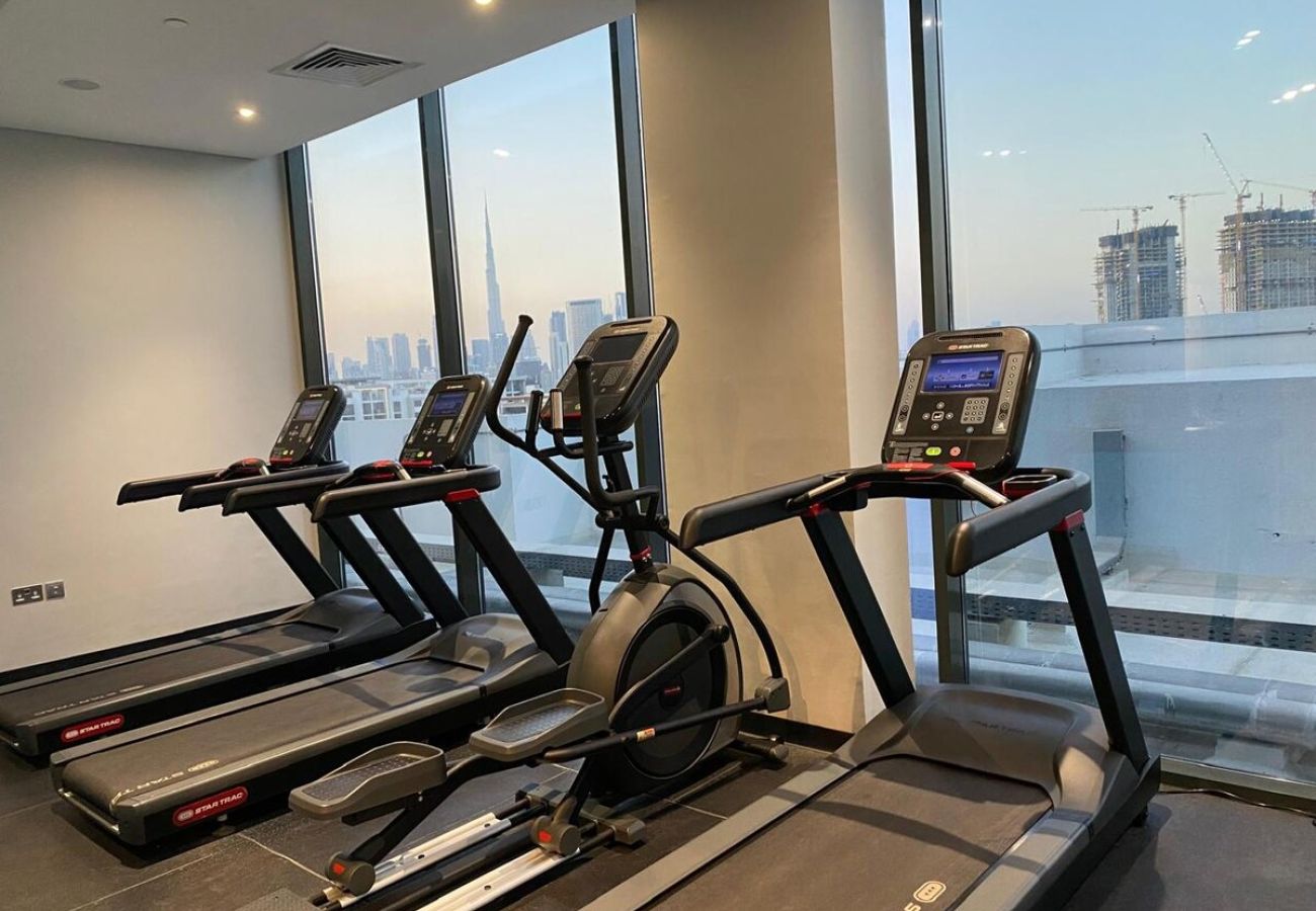 Studio in Dubai - Studio Apartment with Pool and Gym Access