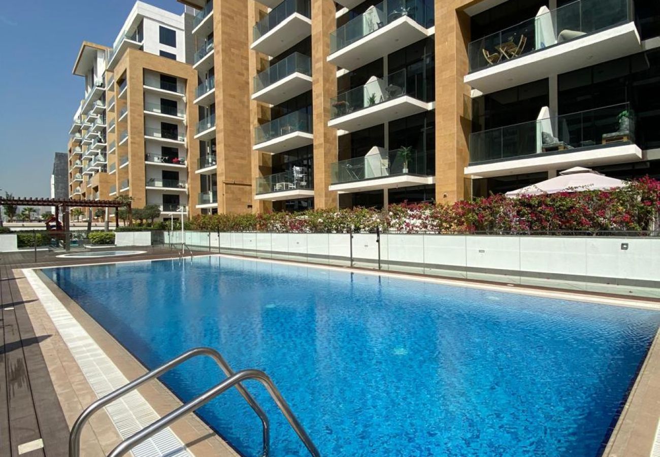 Studio in Dubai - Studio Apartment with Pool and Gym Access