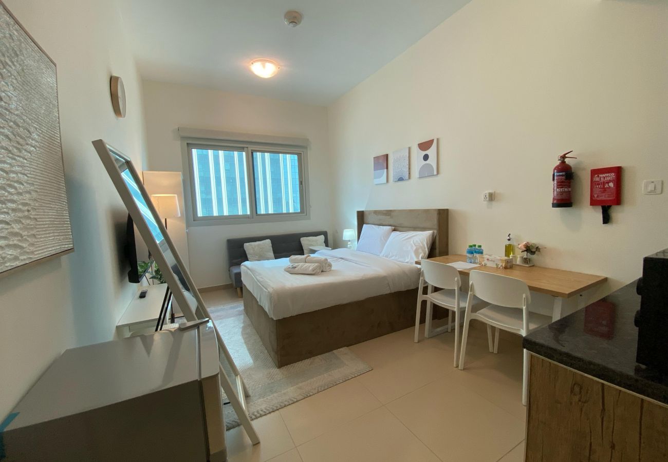 Studio in Dubai - Charming Studio Apartment in Jadaf – Perfect for Comfort and Convenience