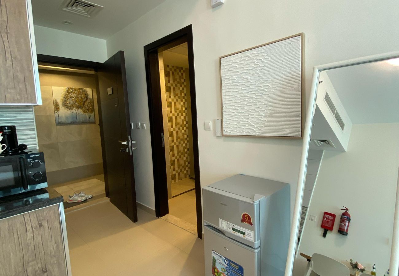 Studio in Dubai - Charming Studio Apartment in Jadaf – Perfect for Comfort and Convenience