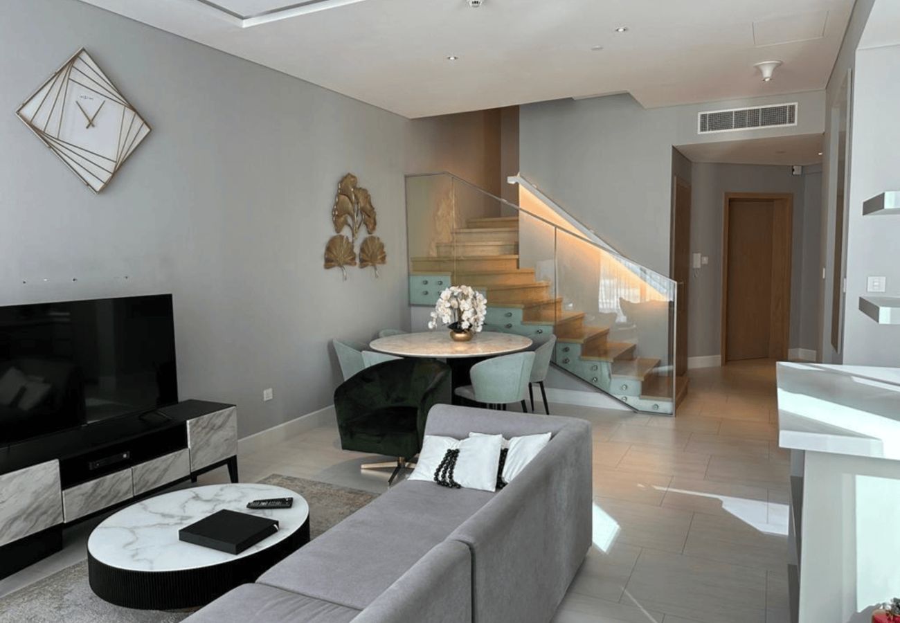Apartment in Dubai - Luxurious 2 BHK+Maid duplex in SLS Business Bay Apartment in Dubai - Luxurious 2 BHK+Maid duplex in SLS Business Bay