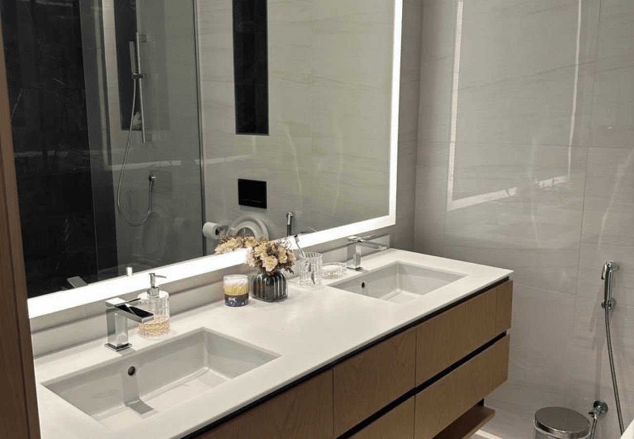 Apartment in Dubai - Luxurious 2 BHK+Maid duplex in SLS Business Bay Apartment in Dubai - Luxurious 2 BHK+Maid duplex in SLS Business Bay