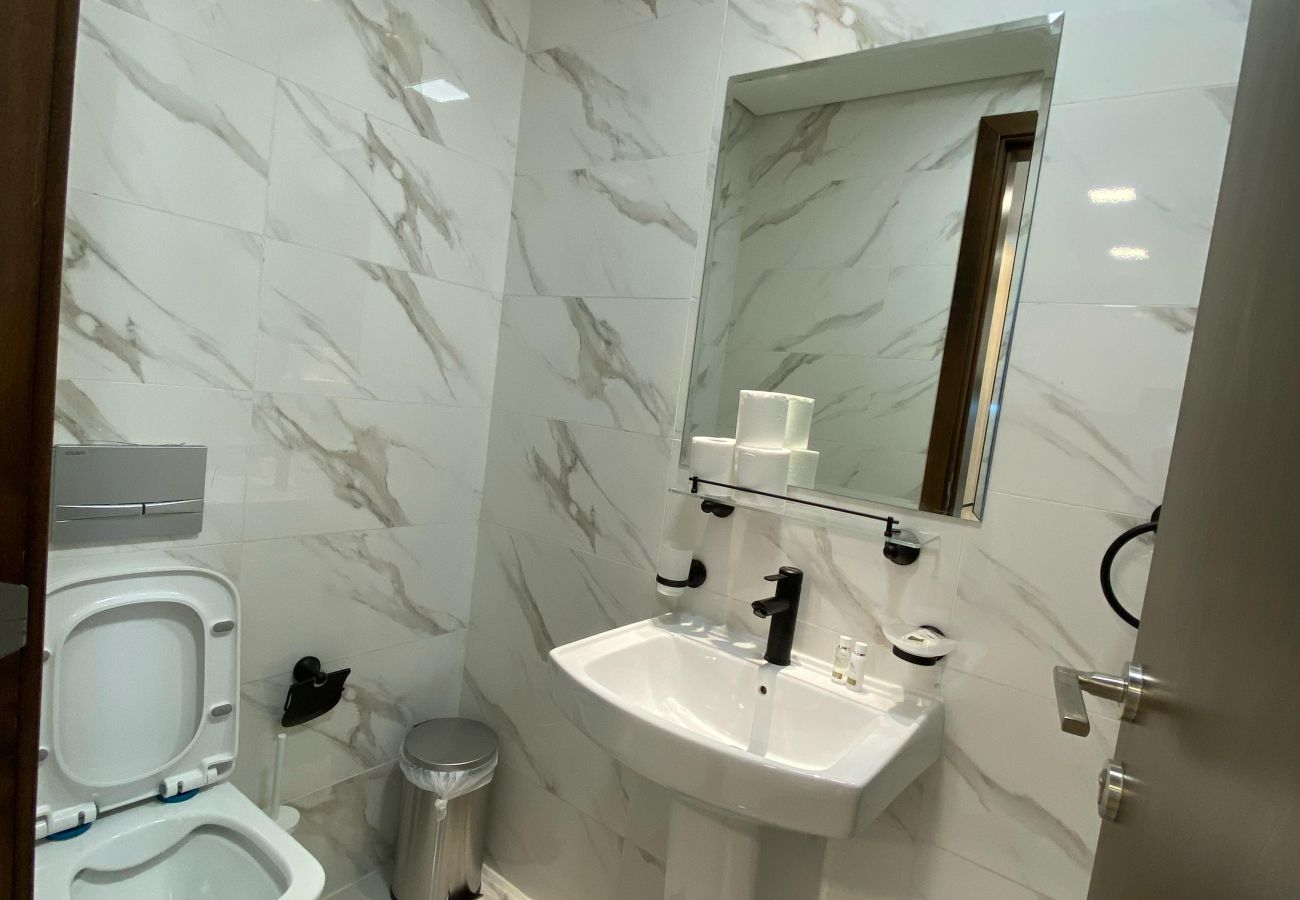 Apartment in Dubai - Cozy 1 BHK Apartment with Stunning Balcony View in Dubai JVC Apartment in Dubai - Cozy 1 BHK Apartment with Stunning Balcony View in Dubai JVC