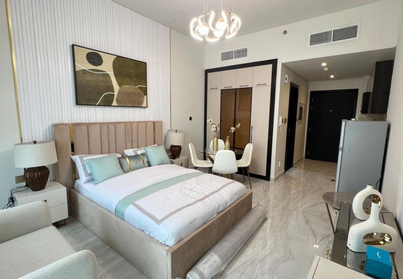 Studio in Dubai - Modern Studio Apartment for Rent in Al Furjan, Dubai