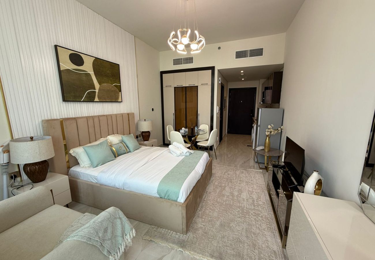 Studio in Dubai - Modern Studio Apartment for Rent in Al Furjan, Dubai