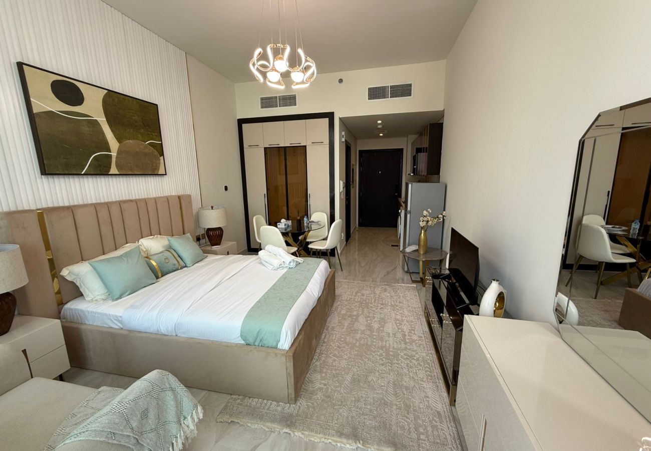 Studio in Dubai - Modern Studio Apartment for Rent in Al Furjan, Dubai