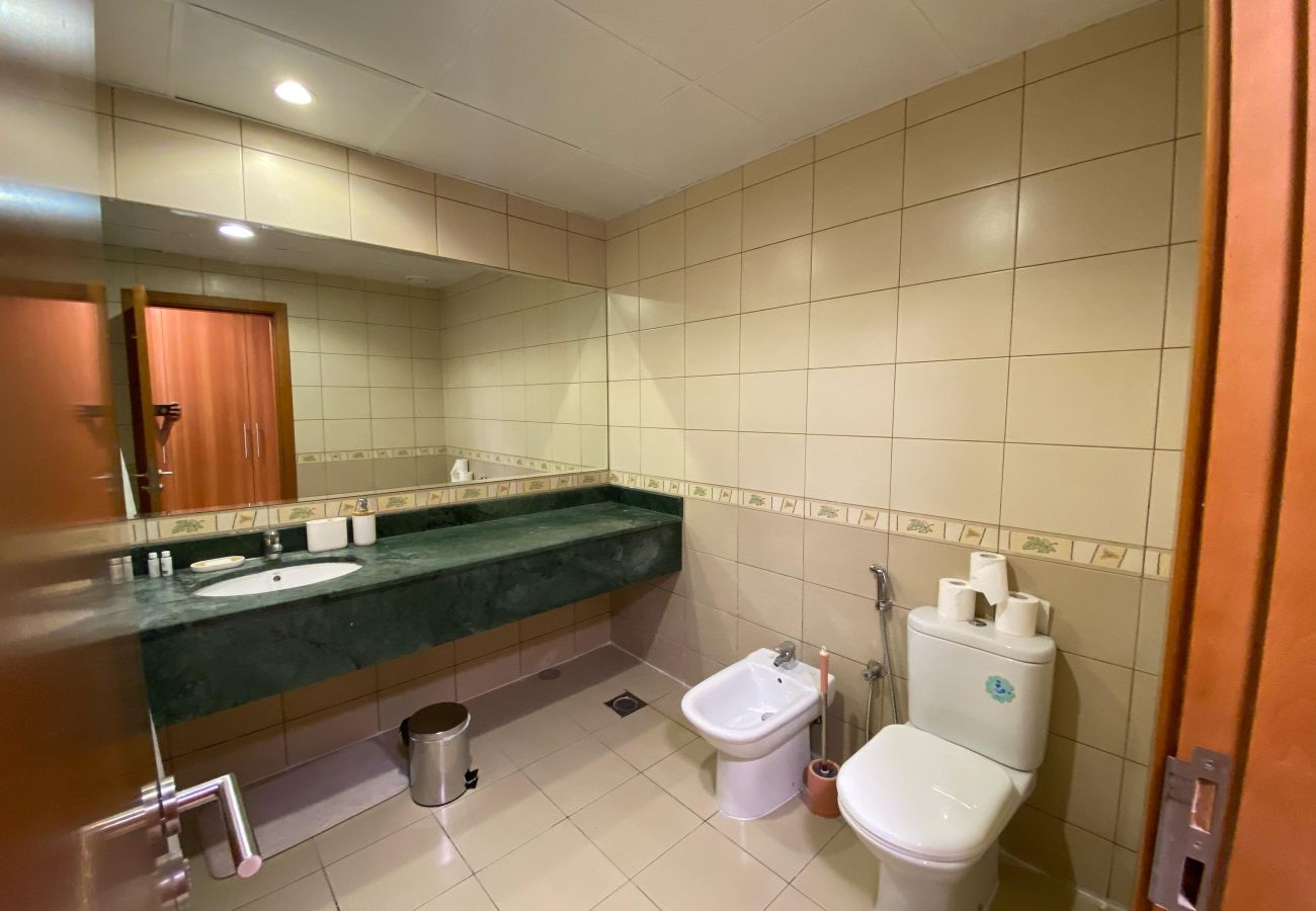 Apartment in Dubai -  Modern 2-Bedroom Apartment in Dubai | Fully Equipped & Stylish Stay Apartment in Dubai -  Modern 2-Bedroom Apartment in Dubai | Fully Equipped & Stylish Stay