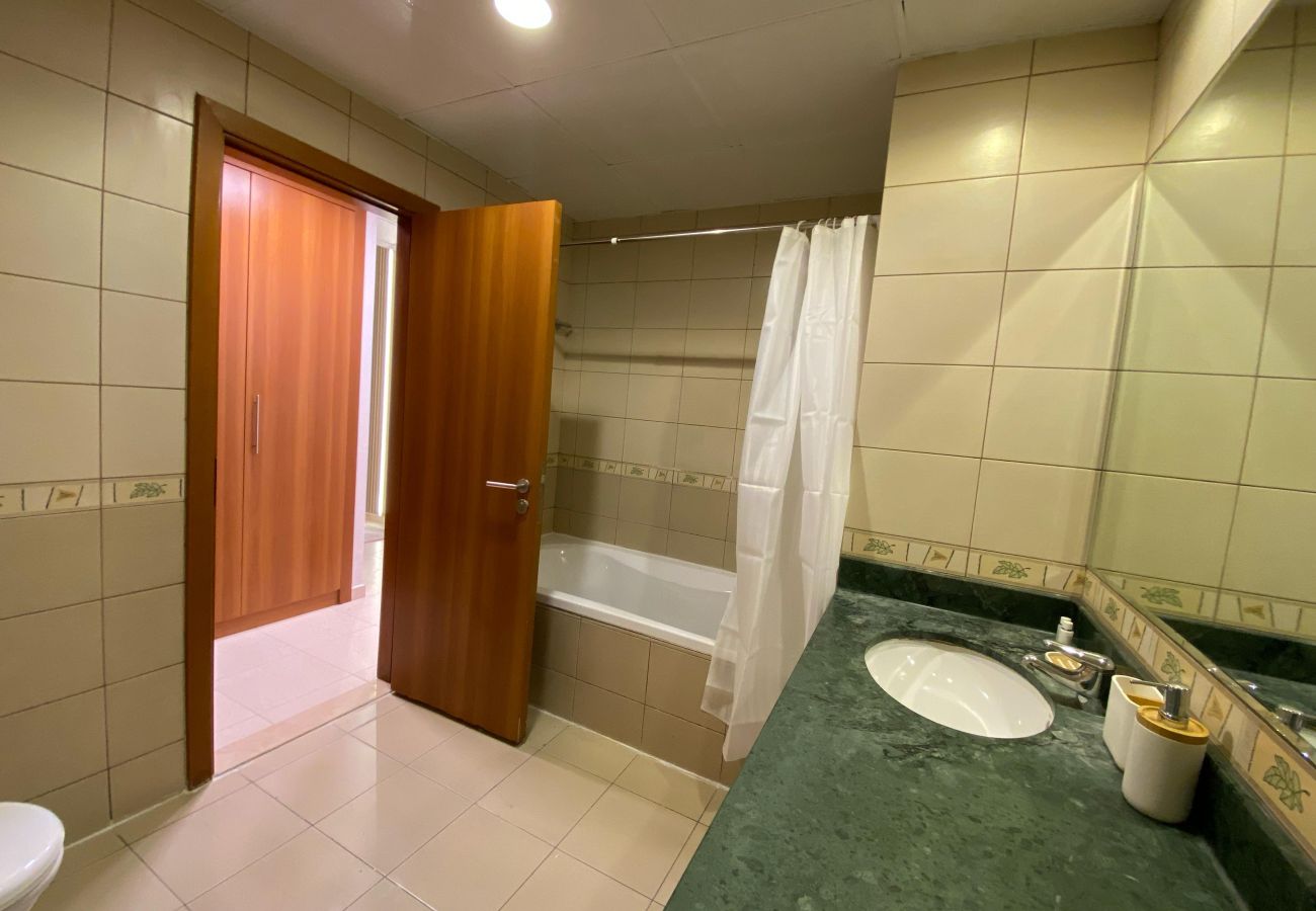 Apartment in Dubai -  Modern 2-Bedroom Apartment in Dubai | Fully Equipped & Stylish Stay Apartment in Dubai -  Modern 2-Bedroom Apartment in Dubai | Fully Equipped & Stylish Stay