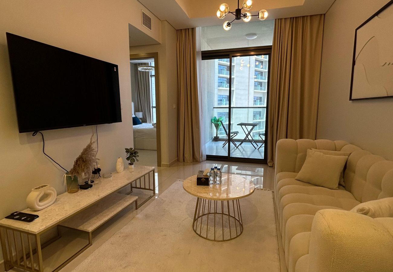 Apartment in Dubai - Modern 2BHK Apartment with Stunning City Views – Aykon City Tower, Dubai