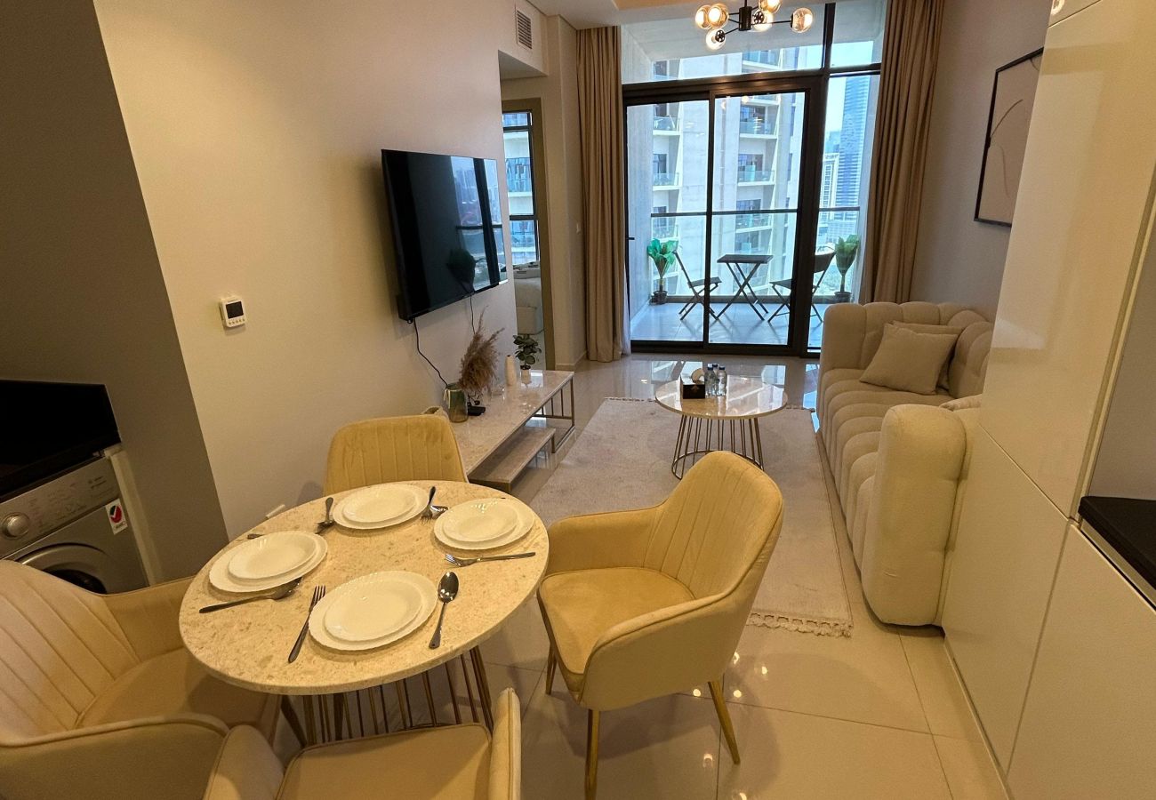 Apartment in Dubai - Modern 2BHK Apartment with Stunning City Views – Aykon City Tower, Dubai