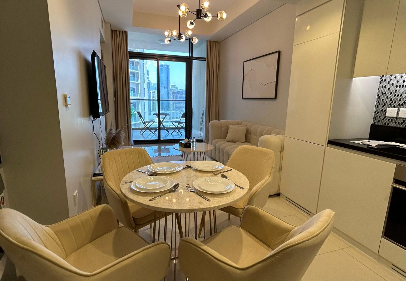 Apartment in Dubai - Modern 2BHK Apartment with Stunning City Views – Aykon City Tower, Dubai