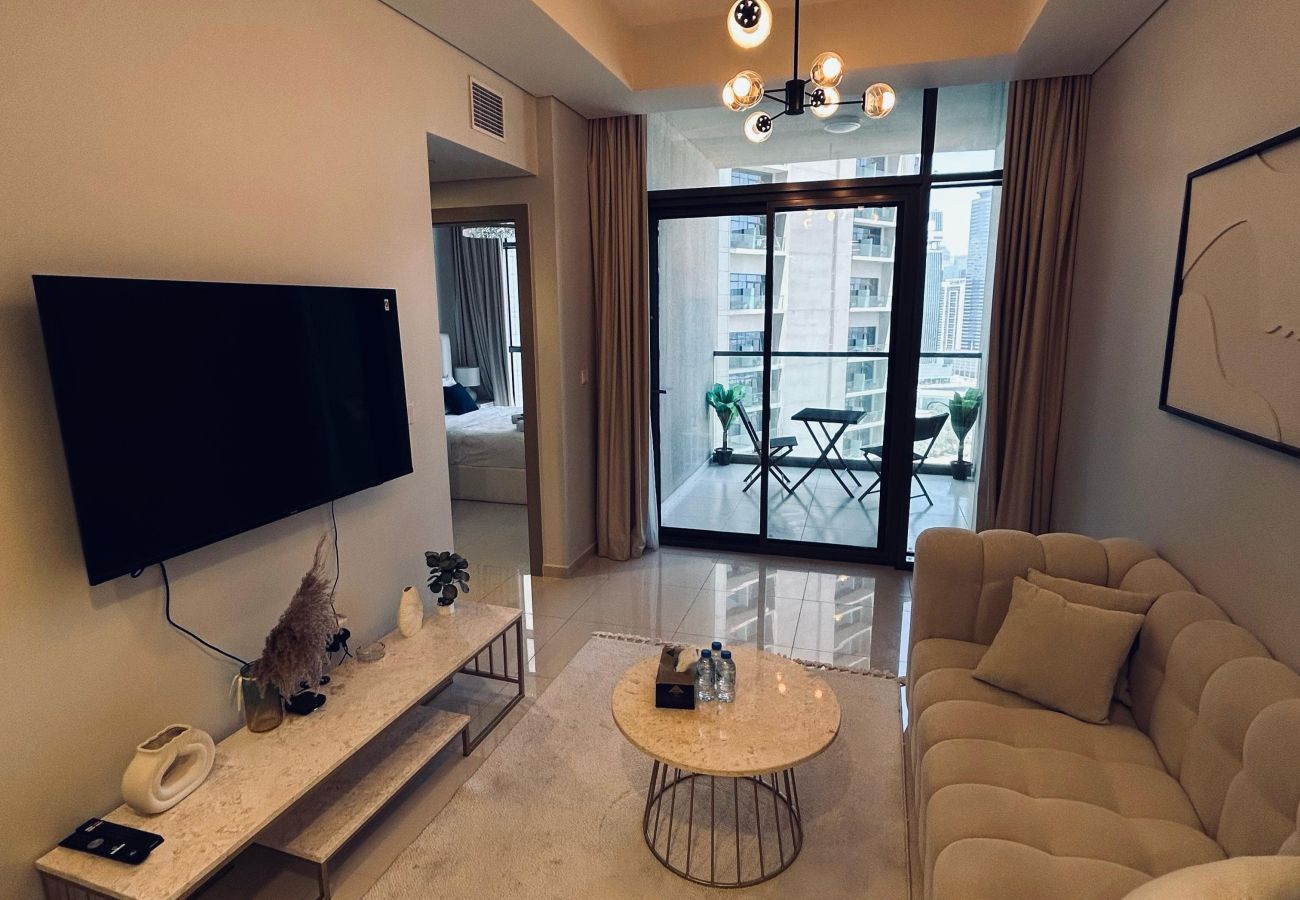 Apartment in Dubai - Modern 2BHK Apartment with Stunning City Views – Aykon City Tower, Dubai