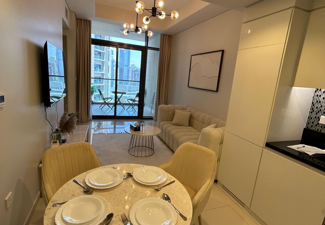 Apartment in Dubai - Modern 2BHK Apartment with Stunning City Views – Aykon City Tower, Dubai