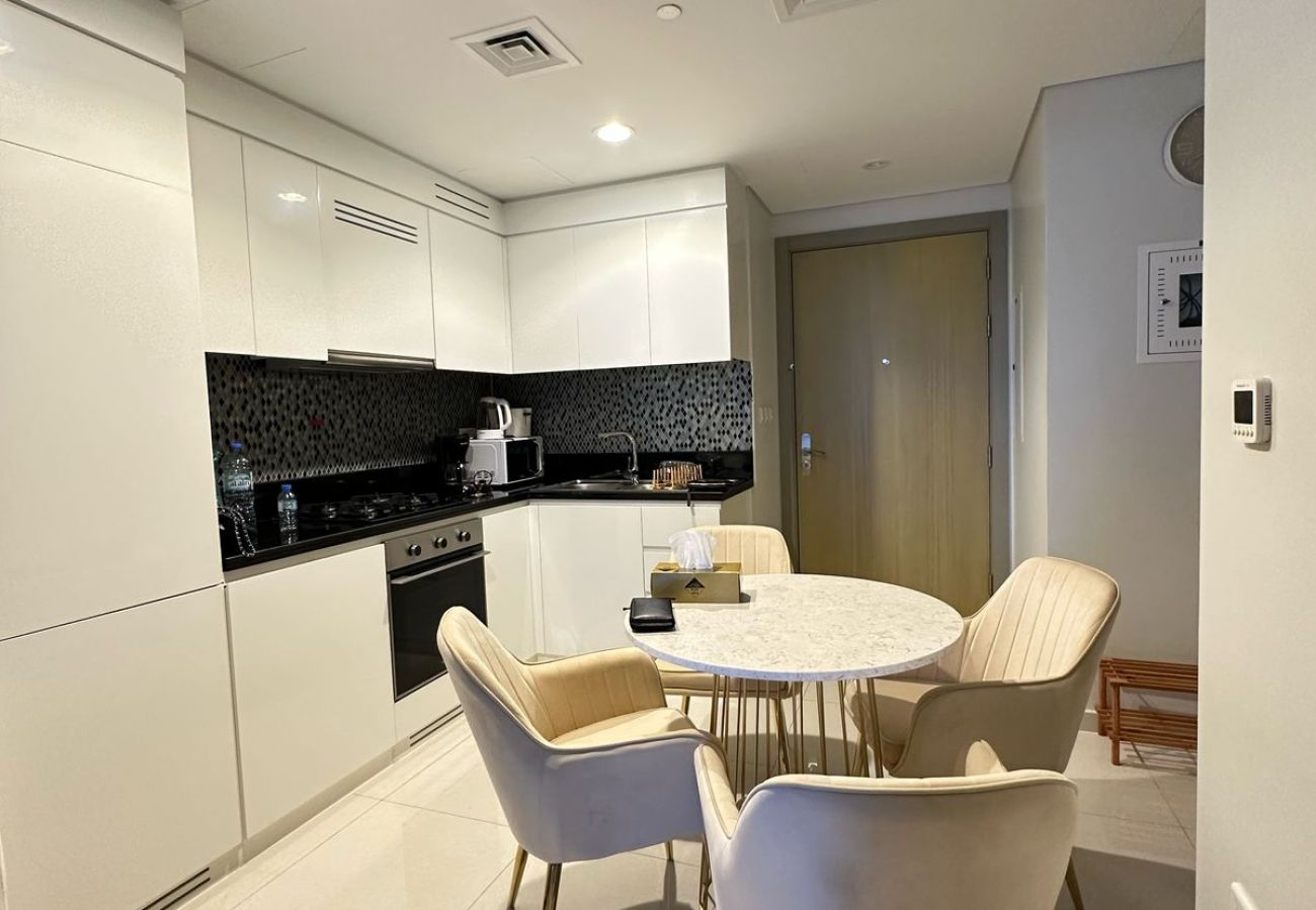 Apartment in Dubai - Modern 2BHK Apartment with Stunning City Views – Aykon City Tower, Dubai