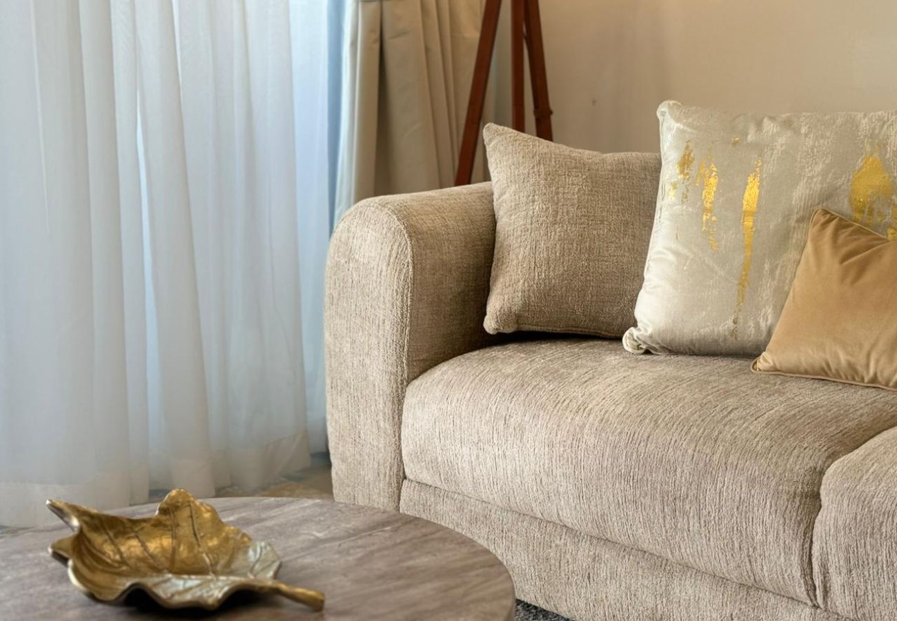 Apartment in Dubai - Modern 1-Bedroom Apartment in Al Jaddaf | Pool, Gym, Parking & Free Wi-Fi Apartment in Dubai - Modern 1-Bedroom Apartment in Al Jaddaf | Pool, Gym, Parking & Free Wi-Fi