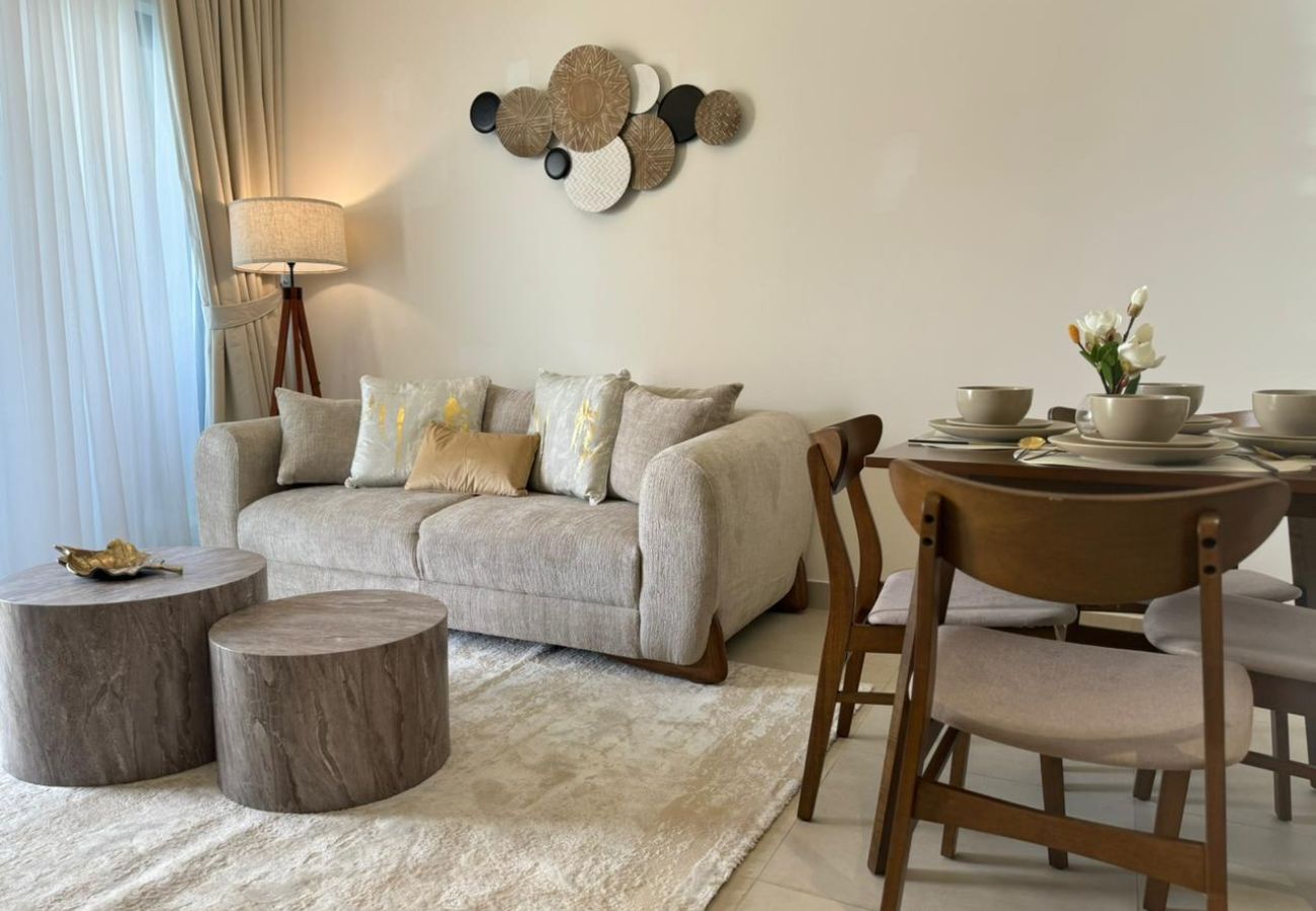 Apartment in Dubai - Modern 1-Bedroom Apartment in Al Jaddaf | Pool, Gym, Parking & Free Wi-Fi Apartment in Dubai - Modern 1-Bedroom Apartment in Al Jaddaf | Pool, Gym, Parking & Free Wi-Fi