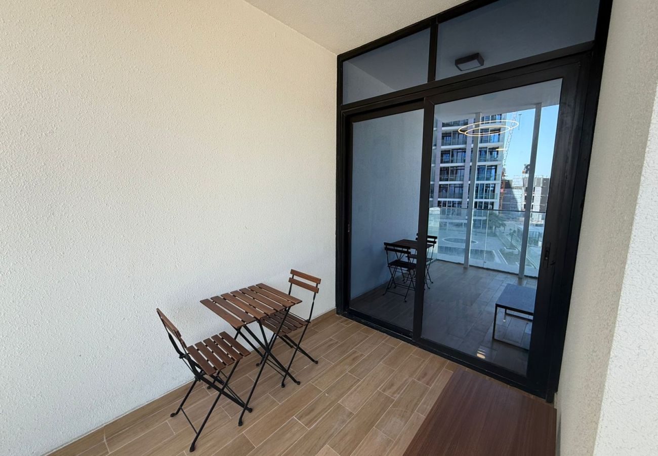 Apartment in Abu Dhabi - Elegant 1BR Apt with balcony | Al Maryah Vista 1 | Prime Area