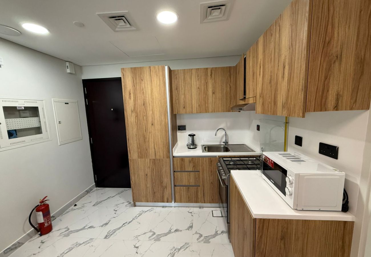 Apartment in Abu Dhabi - Elegant 1BR Apt with balcony | Al Maryah Vista 1 | Prime Area