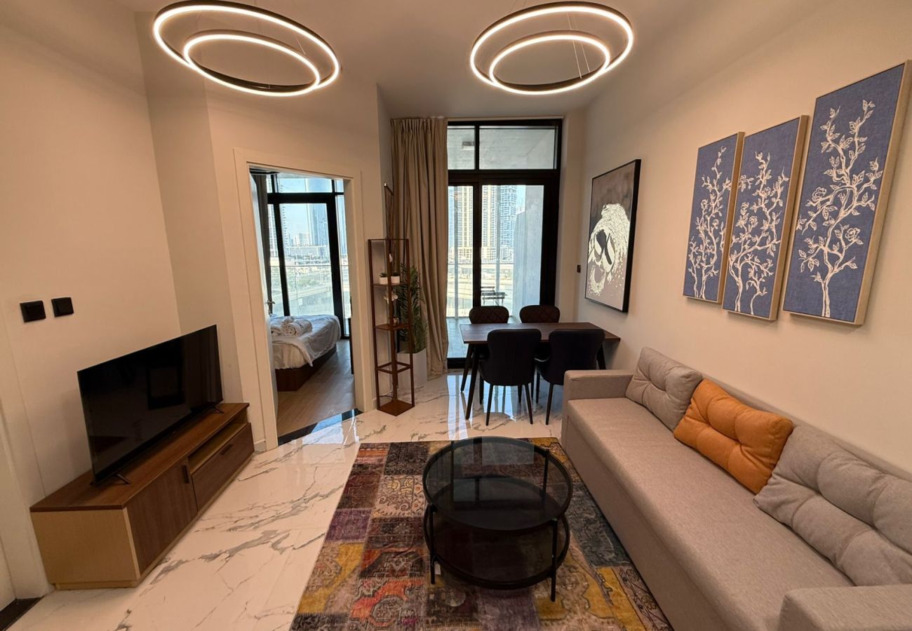Apartment in Abu Dhabi - Elegant 1BR Apt with balcony | Al Maryah Vista 1 | Prime Area