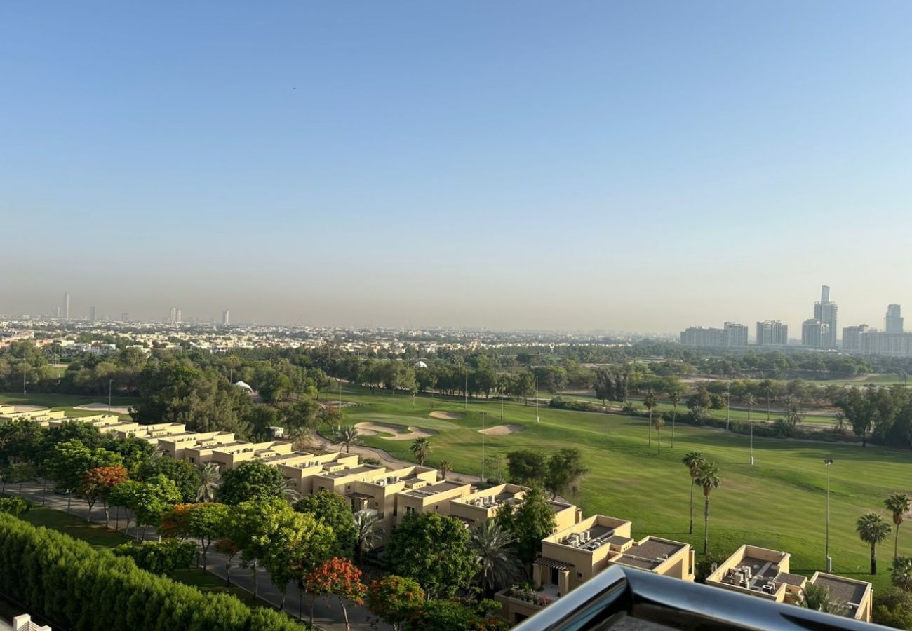 Apartment in Dubai - Elegant 2 BHK Apartment in Dubai with Gym & Swimming Pool Access