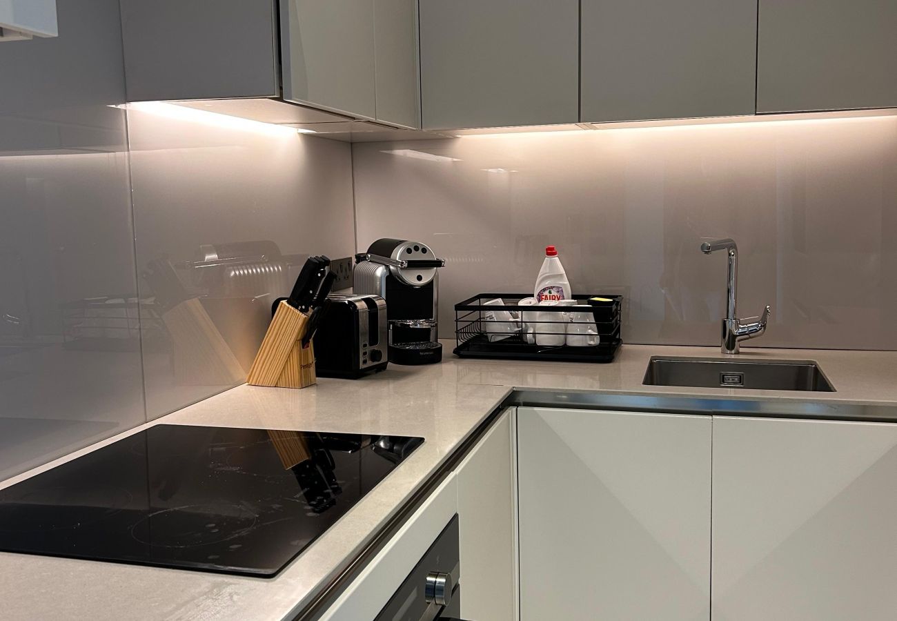 Apartment in Dubai -  Elegant 1 BHK in Address JBR | Pool Gym Beach| Fully Furnished & Equipped  Apartment in Dubai -  Elegant 1 BHK in Address JBR | Pool Gym Beach| Fully Furnished & Equipped