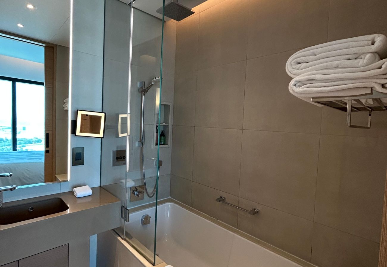 Apartment in Dubai -  Elegant 1 BHK in Address JBR | Pool Gym Beach| Fully Furnished & Equipped  Apartment in Dubai -  Elegant 1 BHK in Address JBR | Pool Gym Beach| Fully Furnished & Equipped