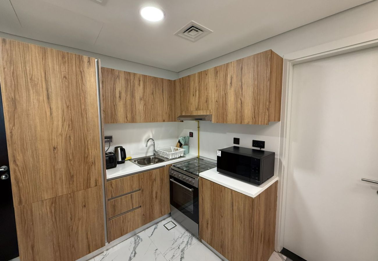 Apartment in Abu Dhabi - Elegant 1br Apt with balcony | Al Maryah Vista 1 