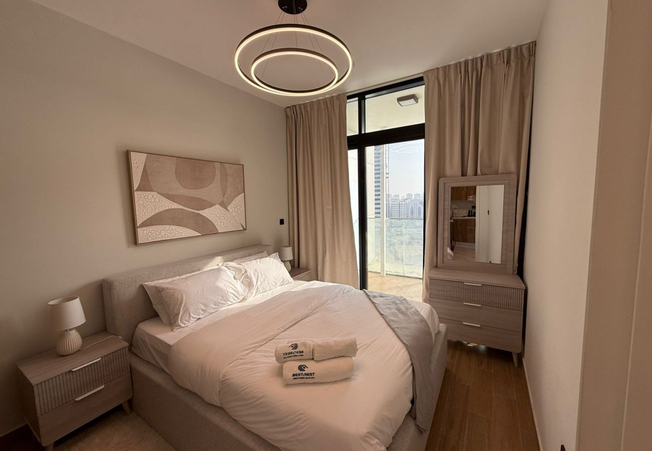 Apartment in Abu Dhabi - Elegant 1br Apt with balcony | Al Maryah Vista 1 