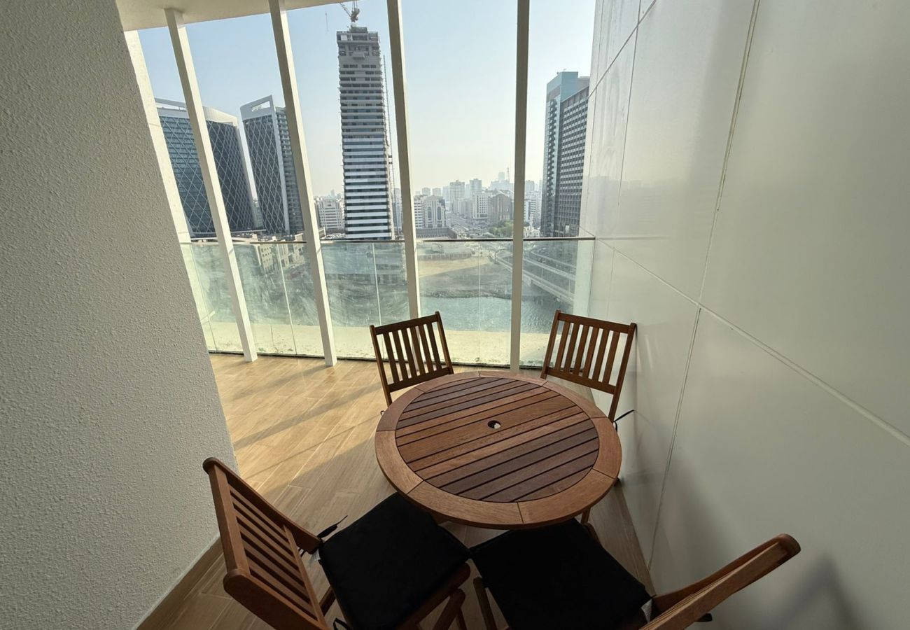 Apartment in Abu Dhabi - Elegant 1br Apt with balcony | Al Maryah Vista 1