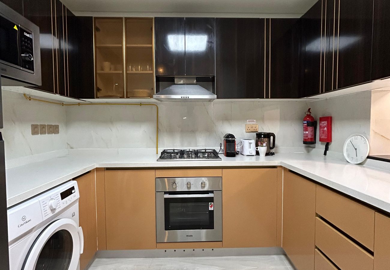 Apartment in Dubai -  Elegant 2BHK + Private Office in Al Furjan  Apartment in Dubai -  Elegant 2BHK + Private Office in Al Furjan