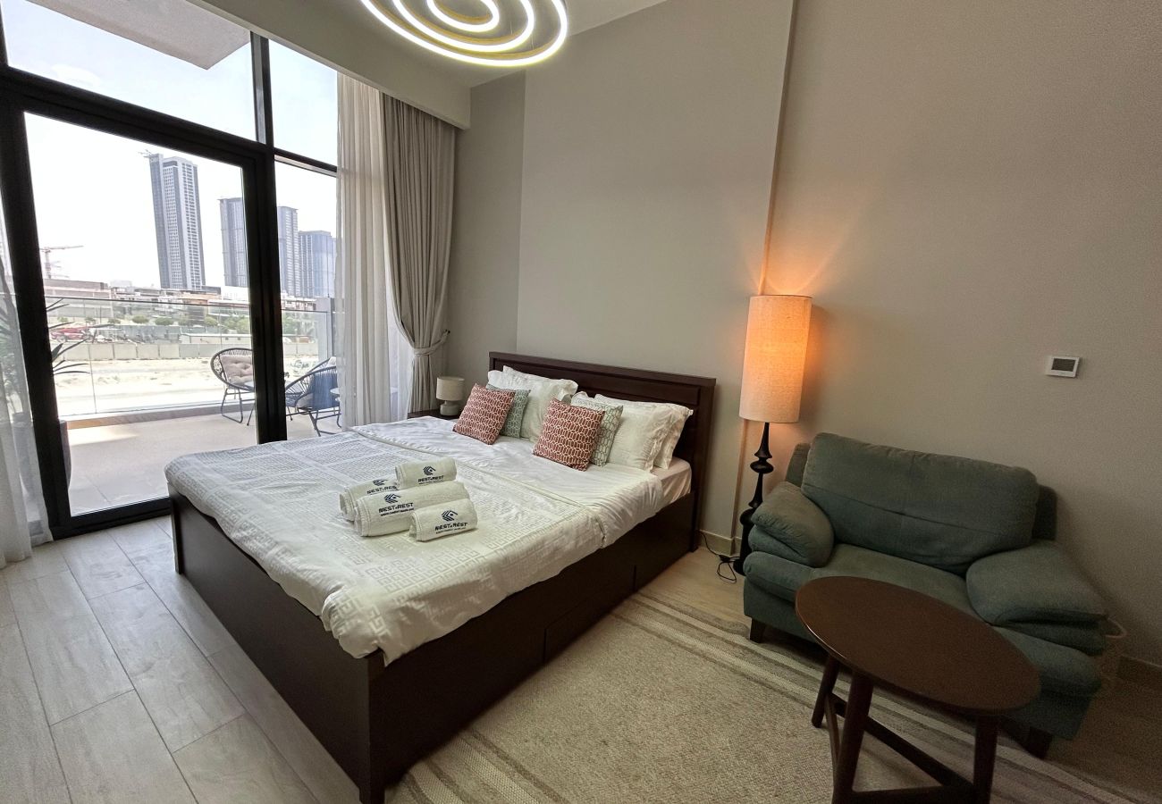 Studio in Dubai -  Elegant Fully Furnished Studio in Azizi Riviera