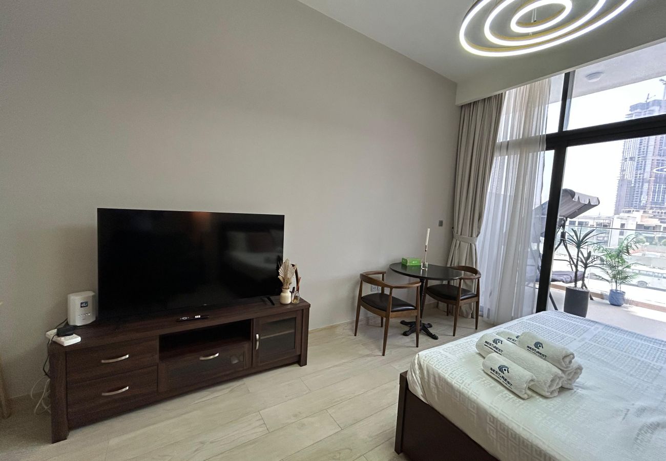 Studio in Dubai -  Elegant Fully Furnished Studio in Azizi Riviera