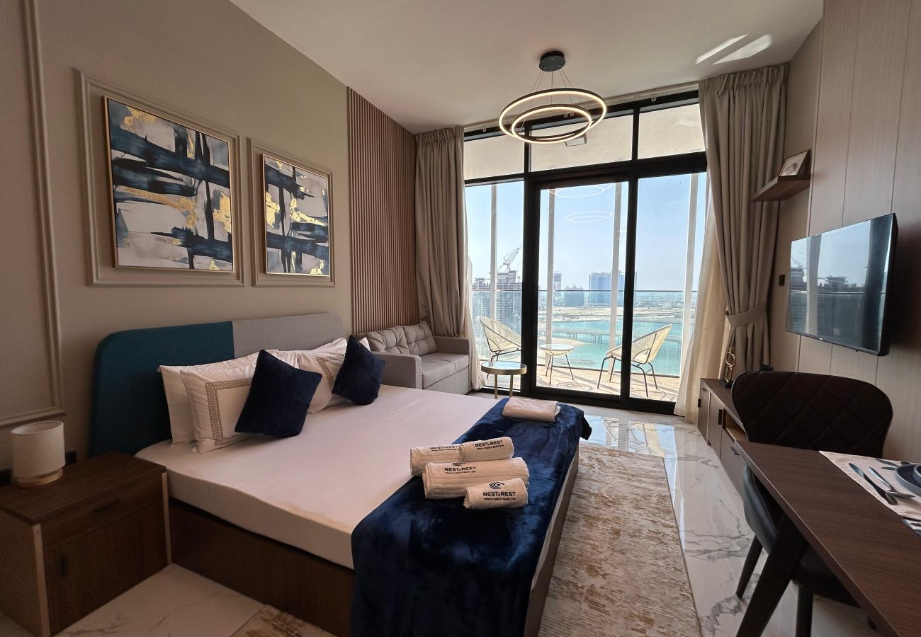 Studio in Abu Dhabi - Elegant Studio Apt with balcony | Al Maryah Vista 1 