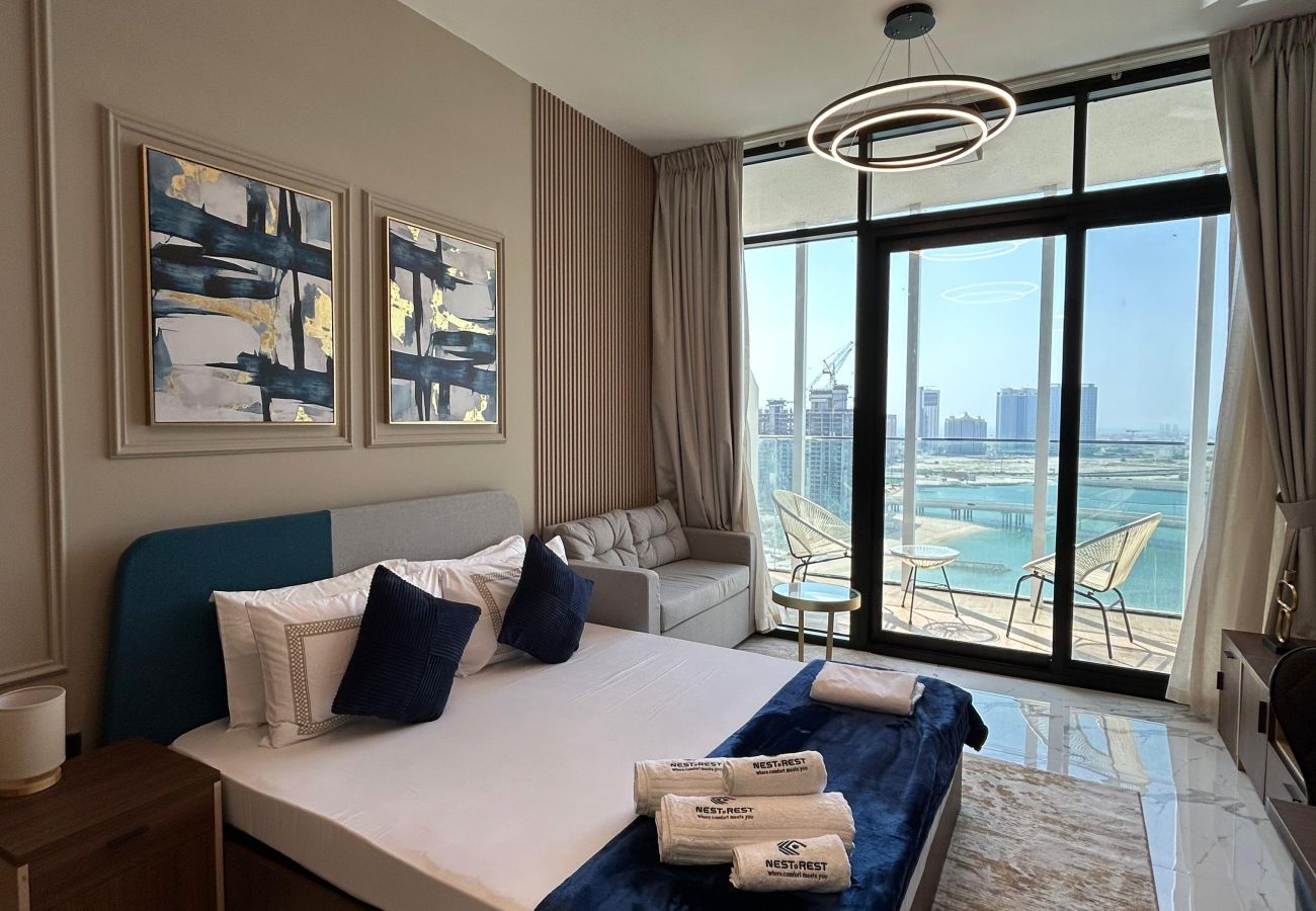 Studio in Abu Dhabi - Elegant Studio Apt with balcony | Al Maryah Vista 1 