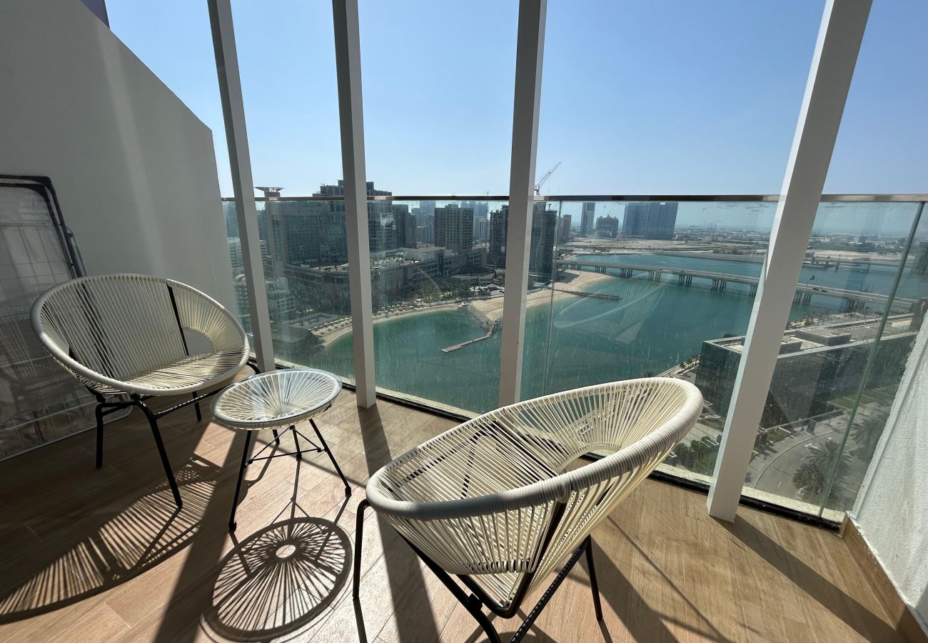 Studio in Abu Dhabi - Elegant Studio Apt with balcony | Al Maryah Vista 1 