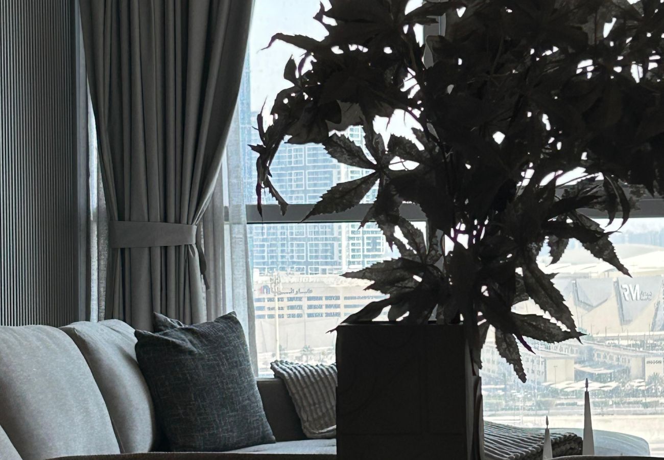 Apartment in Abu Dhabi - Chic 1 BHK Retreat in Radiant Viewz, Abu Dhabi | Fully Furnished | Prime Location