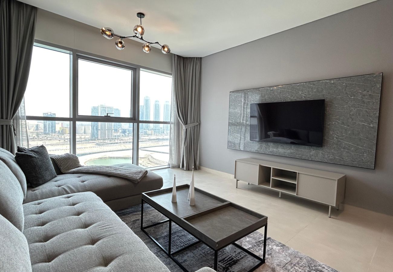 Apartment in Abu Dhabi - Chic 1 BHK Retreat in Radiant Viewz, Abu Dhabi | Fully Furnished | Prime Location