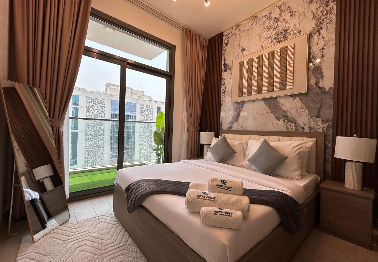 Apartment in Dubai - Stylish 1-Bedroom Apartment in Laya Heights, Dubai | 🏋️‍♂️ Gym | 🏊‍♀️ Pool | ☕ Fully Equipped Kitchen