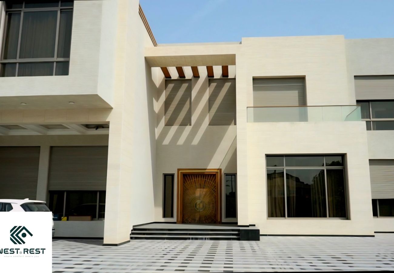 Villa in Dubai - Palatial 7-Bedroom Ultra-Luxury Villa with Private Diwan, Dual Pools, Private Lounge Club & Elite Finishes Villa in Dubai - Palatial 7-Bedroom Ultra-Luxury Villa with Private Diwan, Dual Pools, Private Lounge Club & Elite Finishes