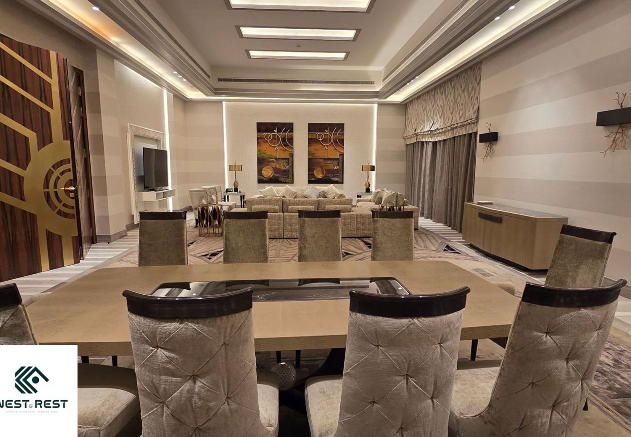 Villa in Dubai - Palatial 7-Bedroom Ultra-Luxury Villa with Private Diwan, Dual Pools, Private Lounge Club & Elite Finishes Villa in Dubai - Palatial 7-Bedroom Ultra-Luxury Villa with Private Diwan, Dual Pools, Private Lounge Club & Elite Finishes